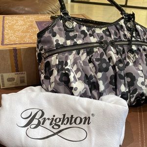 EUC Brighton Teegan H5155J Black White Flowers Patent Leather Shoulder Bag RARE